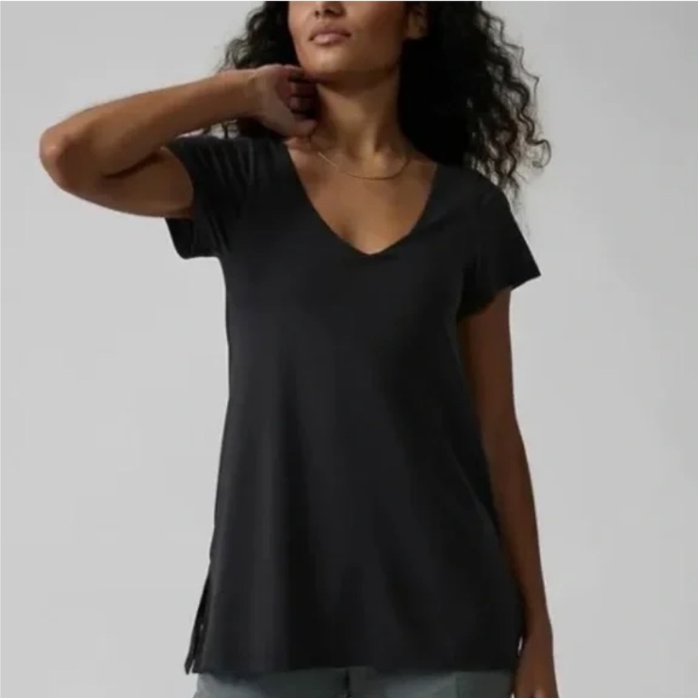 NEW/NWOT Athleta Essence Support Tee
